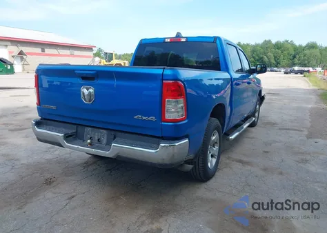 2021 Ram 1500 Big Horn 4X4 5'7 Box z USA, uszkodzony, nr VIN 1C6RRFFG5MN612828